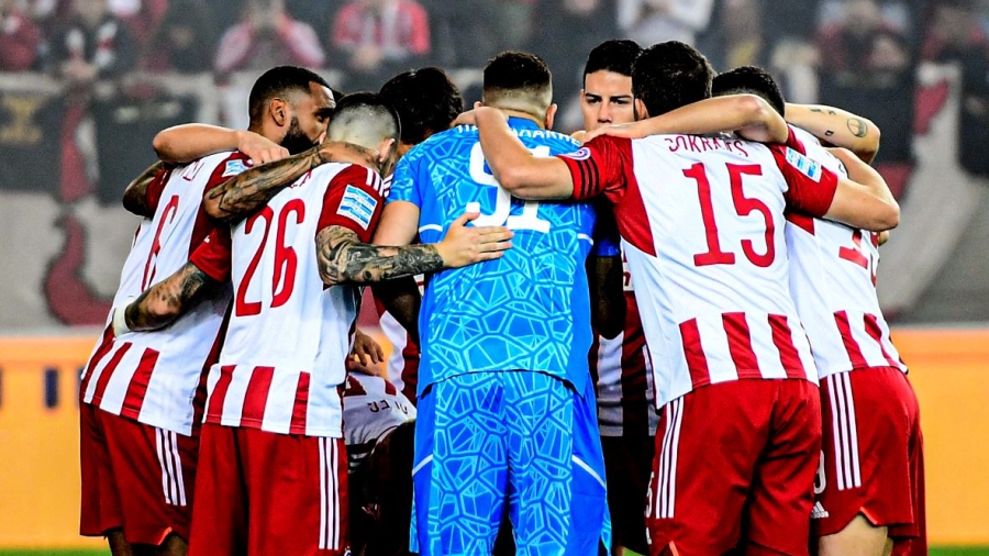 Ολυμπιακός: Η ΑΕΚ, η διακοπή και η κανονικότητα