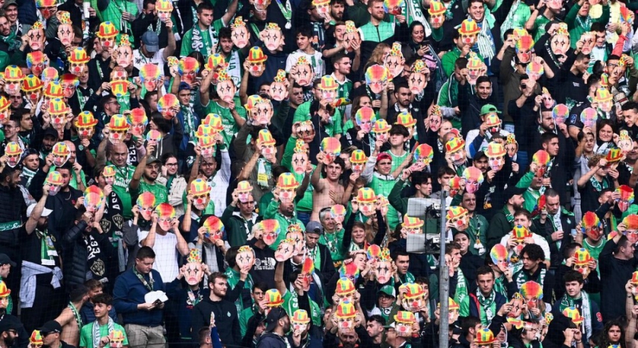 Σεντ Ετιέν: Νέα ήττα, τελευταία θέση και... μάσκες κλόουν από τους φιλάθλους (vid)