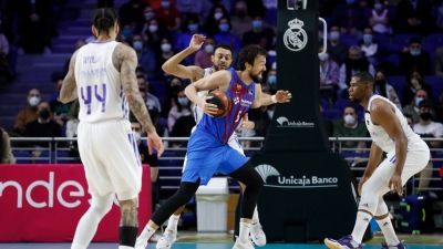 Νικήτρια στο clasico η Μπαρτσελόνα με ηγέτες τους Σανλί και Κούριτς! (video)