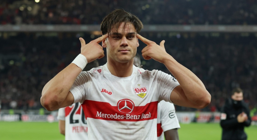 «Η Γουέστ Χαμ βλέπει ως... αντί-Μαγκουάιρ τον Μαυροπάνο»