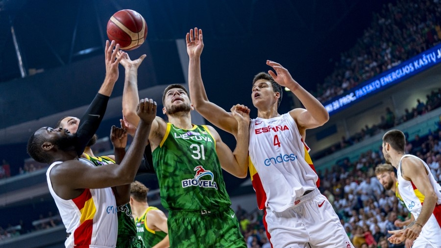 Καλπάζει πριν το Eurobasket η Λιθουανία, κέρδισε την Ισπανία με 78-76 και έκανε το 6/6