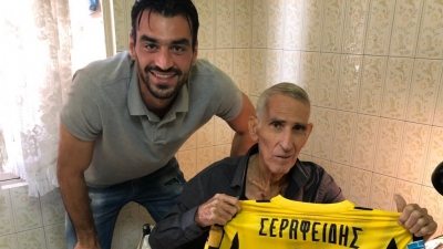 ΑΕΚ: Έστειλαν φανέλα με «αφιέρωση καρδιάς» στον Στέλιο Σεραφείδη οι παίκτες της Ένωσης!