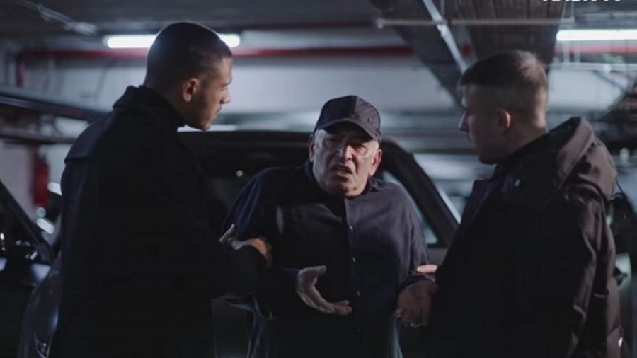 Η χαμένη βαλίτσα και το κυνήγι στη νέα χριστουγεννιάτικη mini-movie του ΠΑΟΚ (video)