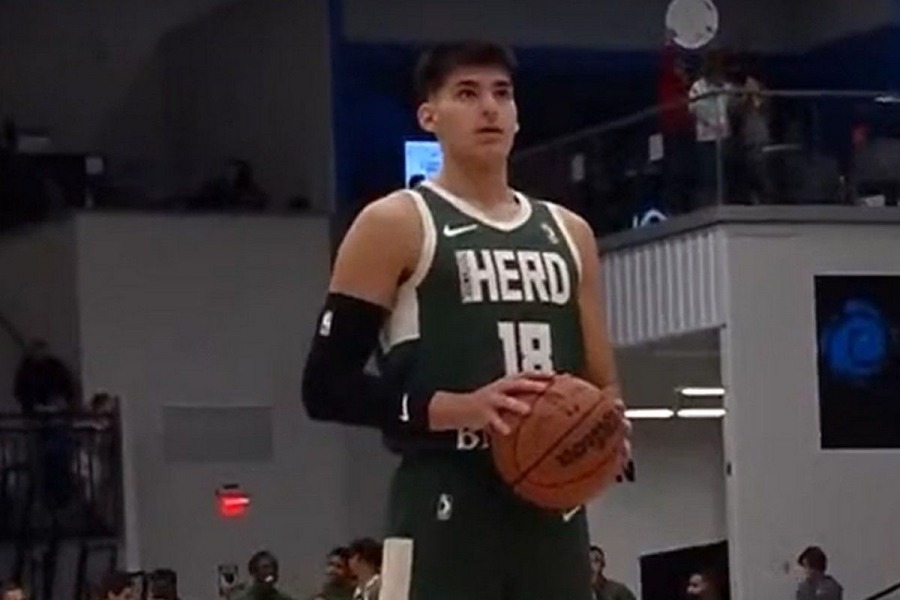 Γιώργος Καλαϊτζάκης: Άγγιξε το double-double στο ντεμπούτο του στην G-League!