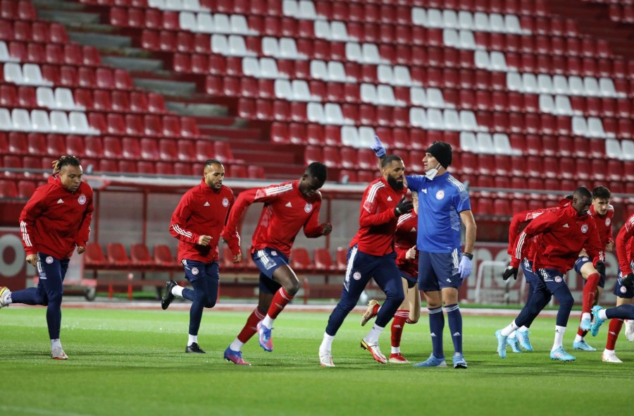 Ολυμπιακός: Άφησε εκτός αποστολής για το ντέρμπι τους Μπα, Λόπες και Ονιεκούρου ο Μαρτίνς