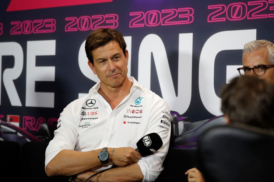 Βολφ: «Ο Χάμιλτον μου είπε πως συνάντησε τον πρόεδρο της Φεράρι»