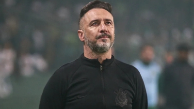 Βίτορ Περέιρα: Από τη Κορίνθιανς στη Φλαμένγκο ο πρώην προπονητής του Ολυμπιακού