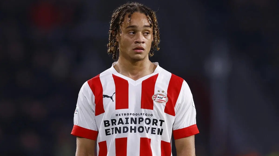 Τσάβι Σίμονς: «Στην Μπαρτσελόνα δεν δουλεύαμε πολύ στο γυμναστήριο, στην Παρί κατάλαβα τη διαφορά»