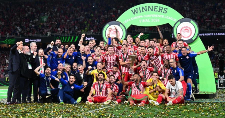 Η «τρέλα» στο γκολ του Ελ Κααμπί, τα δάκρυα του Φορτούνη και... ένα όνειρο τρελό, σε μία παρακάμερα γεμάτη Ολυμπιακό! (video) 