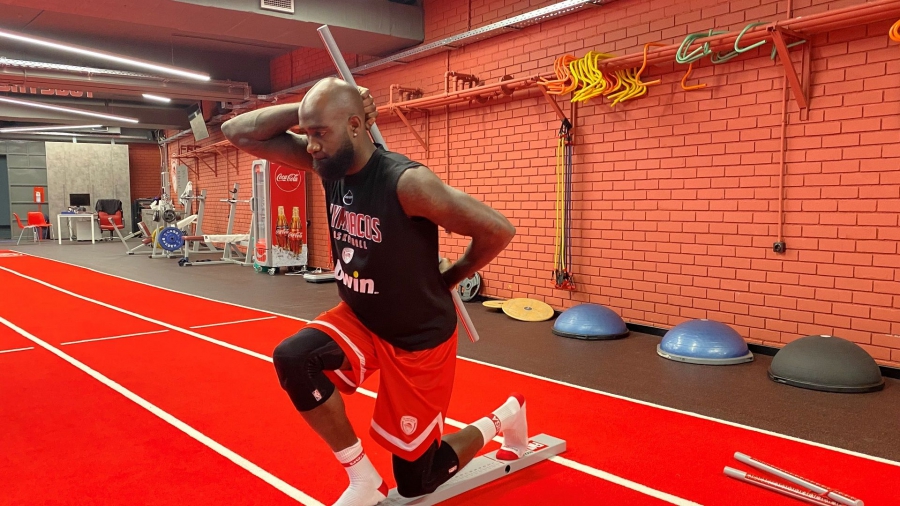 Ολυμπιακός: Εξετάσεις και ανεβάζει ρυθμούς ο Κούινσι Έισι!