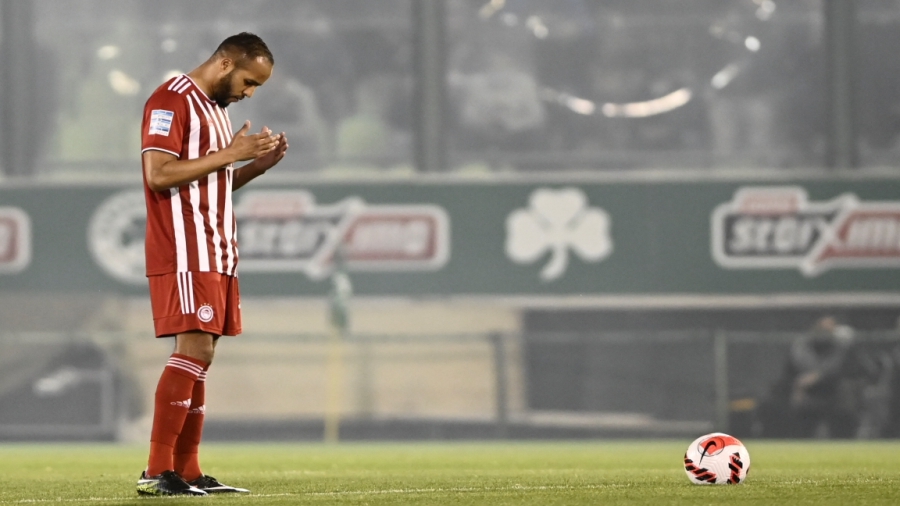 Ολυμπιακός: Η σπάνια αφλογιστία των «ερυθρολεύκων» σε συνεχόμενα ντέρμπι αιωνίων! (video)