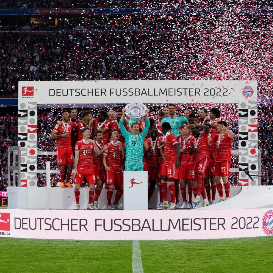 Οι πανηγυρισμοί της Μπάγερν Μονάχου με την «σαλατιέρα» της Bundesliga! (video)