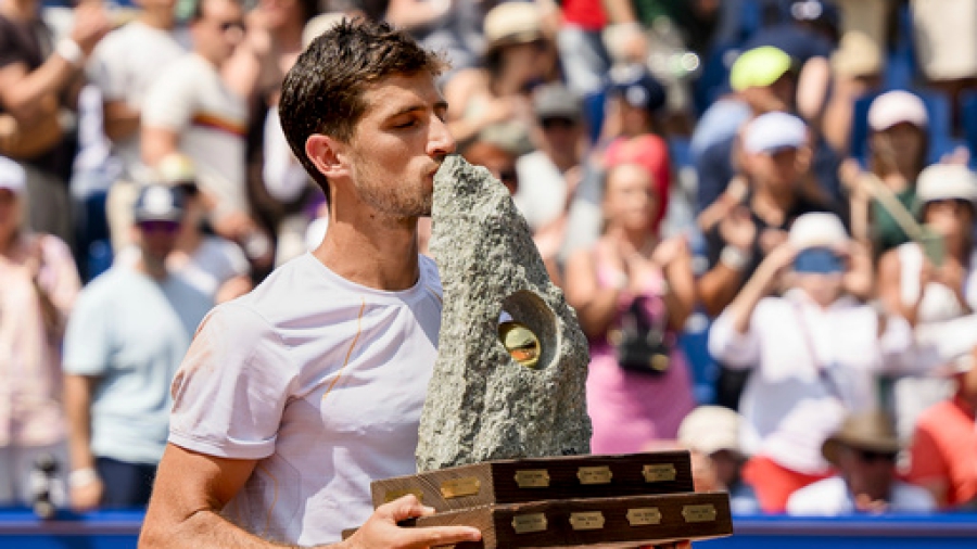 Καθαρή νίκη για τον Κατσίν σε αυστριακό χώμα και τη betshop.gr!