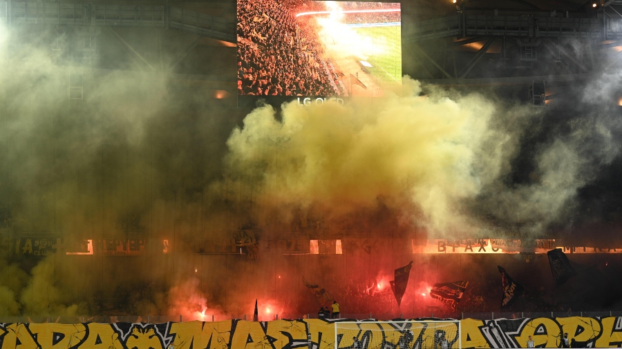 ΑΕΚ: «Κανένα καπνογόνο και λέιζερ, είμαστε τιμωρημένοι με διετή αναστολή από την UEFA!»