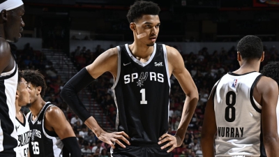 NBA, Γουεμπανιάμα: Οι Σπερς ηττήθηκαν αλλά ο Γάλλος «έκλεψε» την παράσταση (video)