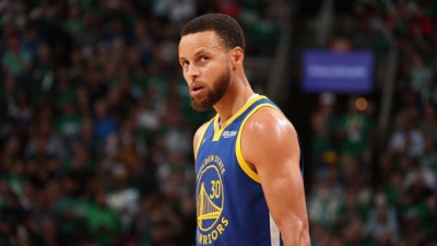 Κάρι στον… εαυτό του: «Είναι απίστευτο φίλε, μείνε συγκεντρωμένος»!