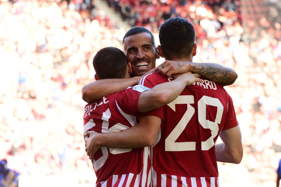 Ολυμπιακός – Λαμία 4-1: «Καθάρισε» παίρνοντας ανάσες, συνεχίζει να ελπίζει και τώρα... Άστον Βίλα! (video)