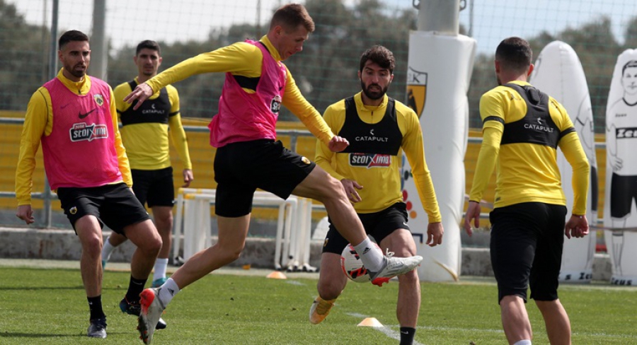 ΑΕΚ: Επιστροφή στις προπονήσεις για τον Λε Ταλέκ