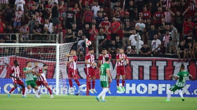 Ολυμπιακός – Μακάμπι Χάιφα 0-1: Φάουλ-«δώρο» και το προβάδισμα για τους Ισραηλινούς! (video)