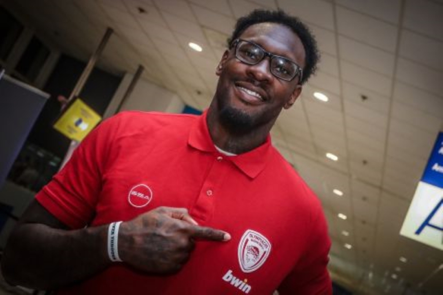 Super Cup: Ο Μπαρτζώκας θυσίασε τον Ταρίκ Μπλακ για την λίστα των ξένων