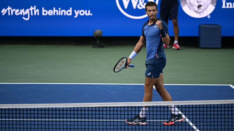 Η κούραση λύγισε τον Στέφανο, που υποτάχθηκε στον υπερηχητικό Τσόριτς (video)