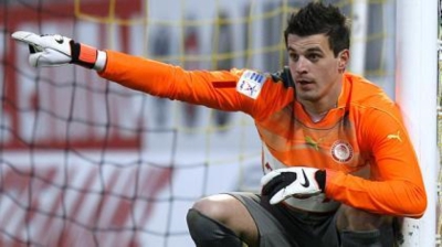 Έβερτον: Ανακοίνωσε τον πρώην τερματοφύλακα του Ολυμπιακού Βόλου Γιακούποβιτς