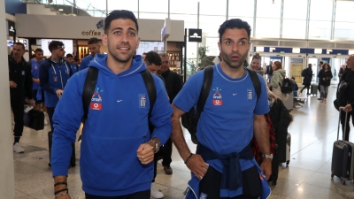 «Ελλάδα, πάμε EURO»: Αναχώρησε η Εθνική για τον… τελικό με την Γεωργία!