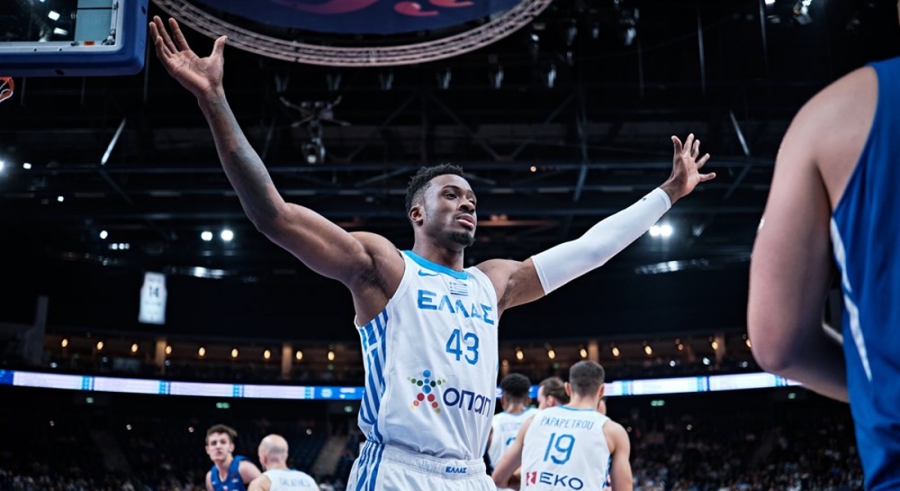 Θανάσης Αντετοκούνμπο: «Δεν τα παρατάμε ποτέ»