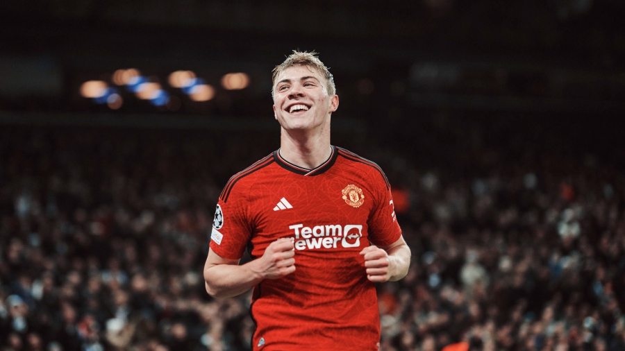 Ράσμους Χόιλουντ: «Ζορίζεται» στην Αγγλία, πετάει στα... αστέρια! (video)