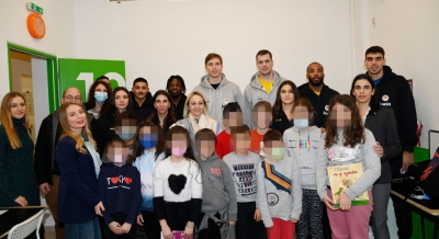 ΚΑΕ Περιστέρι και bwin ένωσαν τις δυνάμεις τους και εκτός παρκέ προσφέροντας πλούσια δώρα και πολλά χαμόγελα στα «Χαρισματικά Παιδιά»!