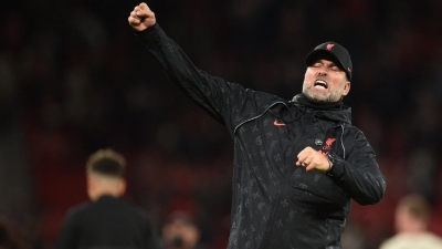 Γιούργκεν Κλοπ: Έφτασε τις 200 νίκες με τη Λίβερπουλ πιο γρήγορα από τον Νταλγκλίς, γράφοντας ιστορία στο Ολντ Τράφορντ!