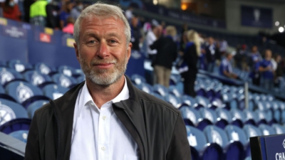 Αμπράμοβιτς: «Μεγάλη τιμή να είμαι κομμάτι της ιστορίας της Τσέλσι, εύχομαι καλή επιτυχία στους νέους ιδιοκτήτες»