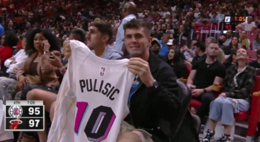 ΝΒΑ: Από το Μουντιάλ σε αγώνα των Χιτ ο Πούλισικ (video)