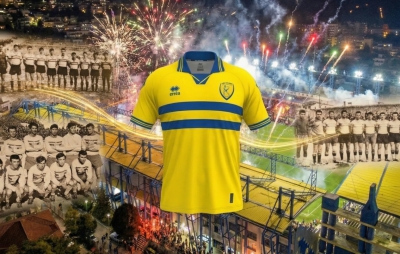 100 χρόνια Παναιτωλικός: Το συγκινητικό ντοκιμαντέρ και η επετειακή φανέλα!