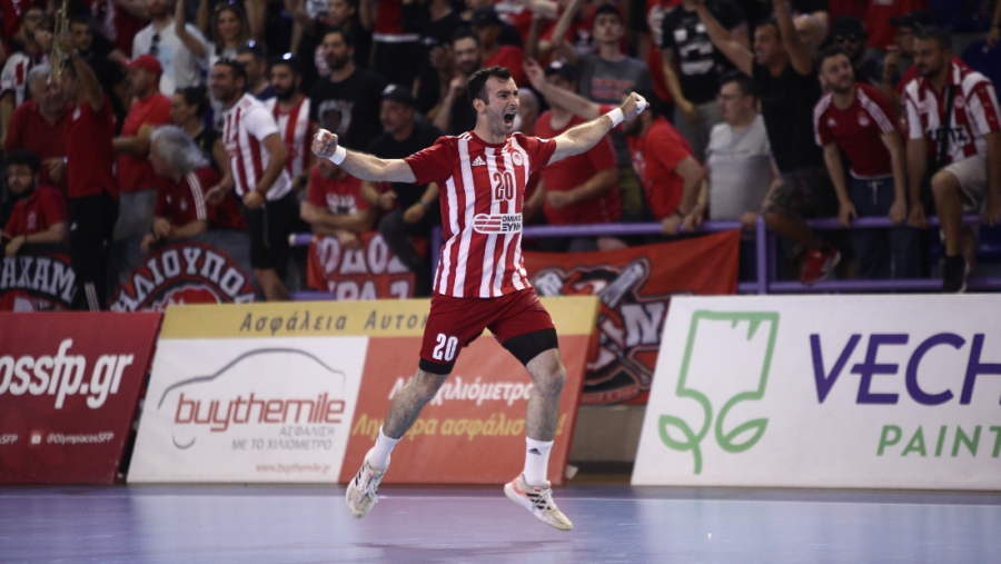 Ολυμπιακός – ΑΕΚ 25-23: Πρωταθλητές Ελλάδας οι «ερυθρόλευκοι» και επιστροφή στους τίτλους μετά από 3 χρόνια! (video)