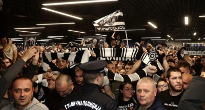 Ανευ όρων τρέλα: Ο λαός της Παρτίζαν απαιτεί την παραμονή του Ομπράντοβιτς! (video)