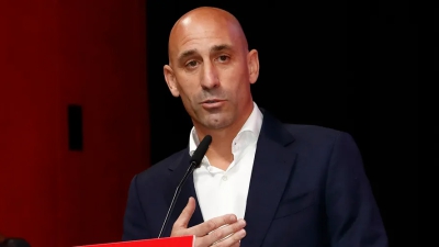 Το τραβάει κι άλλο η ομοσπονδία: Μηνύσεις στις παίκτριες που δεν αγωνίζονται, λόγω της υπόθεσης Ρουμπιάλες