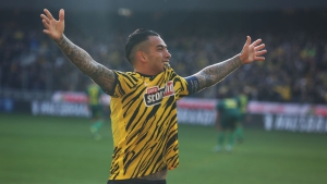 Η ΑΕΚ «επέστρεψε» από τη διακοπή, πιο κυνική και αγριεμένη! (video)