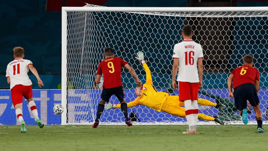 Ισπανία - Πολωνία: Έχασε πέναλτι ο Μορένο - Αστόχησε σε κενή εστία ο Μοράτα! (video)