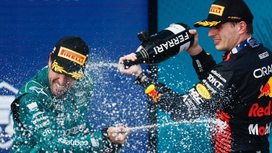 Οι 5+1 στιγμές από το GP του Μαϊάμι:  Απόλυτη κυριαρχία της Red Bull υπό το βλέμμα «αστέρων» του Hollywood