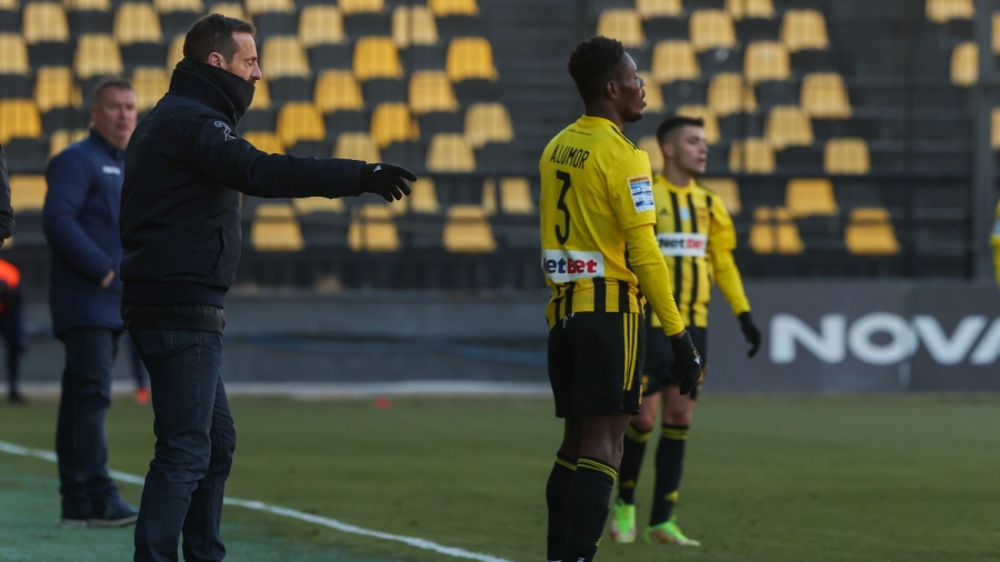 Μάντζιος: «Φαίνεται ότι έχουμε πρόβλημα, δεν είναι καλά η ομάδα»