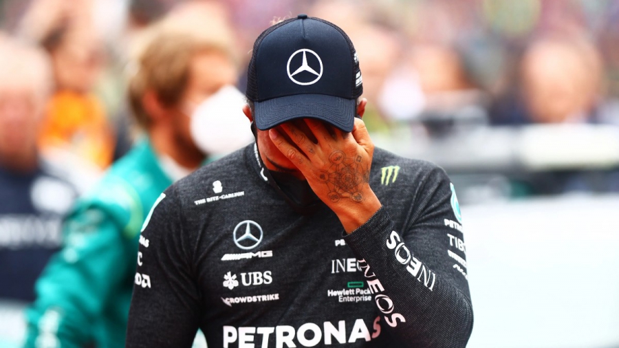 Χάμιλτον: «Σίγουρα είμαι εκτός πρωταθλήματος, ζητώ συγγνώμη που δεν βοήθησα»