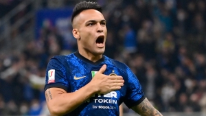 Ίντερ - Μίλαν 3-0: Έβαψε «νερατζούρο» το Μιλάνο και έστειλε την ομάδα του τελικό ο Μαρτίνες! (video)