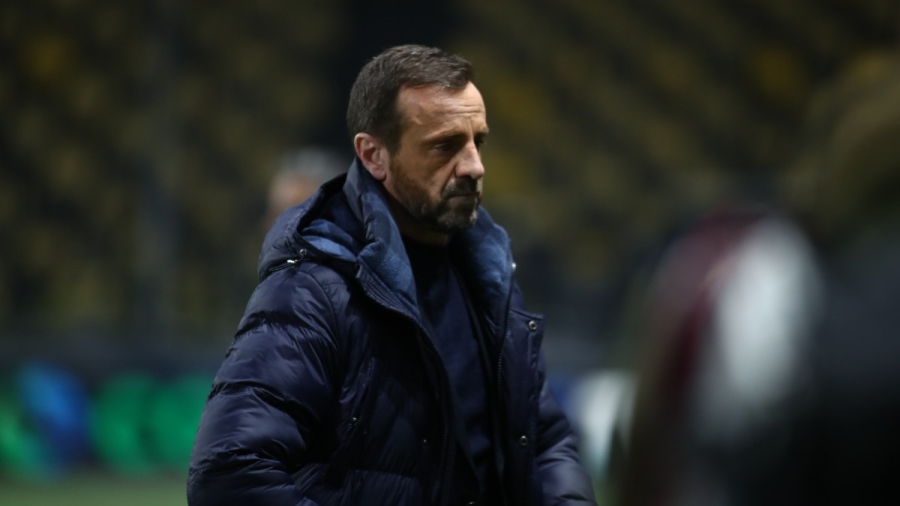 Μάντζιος: «Ντροπή να ξαναέρθει να σφυρίξει ο Νταμπάνοβιτς!»