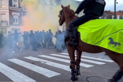 Χαμός στη Γαλλία με επεισόδια ανάμεσα σε χούλιγκανς των Λανς και Αϊντχόφεν (video)