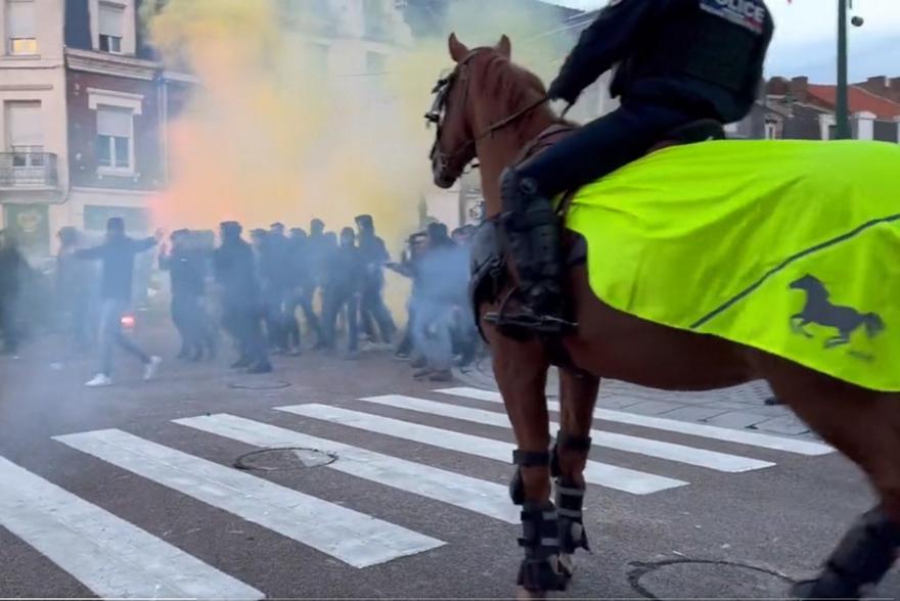 Χαμός στη Γαλλία με επεισόδια ανάμεσα σε χούλιγκανς των Λανς και Αϊντχόφεν (video)