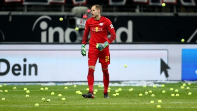 Bundesliga: Πρωταγωνίστησαν οι... διακοπές στα γερμανικά γήπεδα, ως διαμαρτυρία κατά των ξένων επενδυτών!