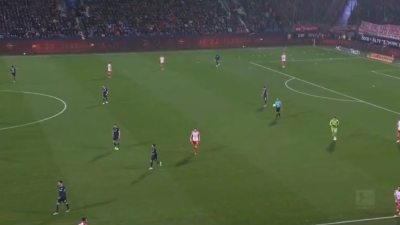 Μπαλάκια του τένις στον αγωνιστικό χώρο και διακοπή (και) στο Μπόχουμ - Μπάγερν Μονάχου! (video)