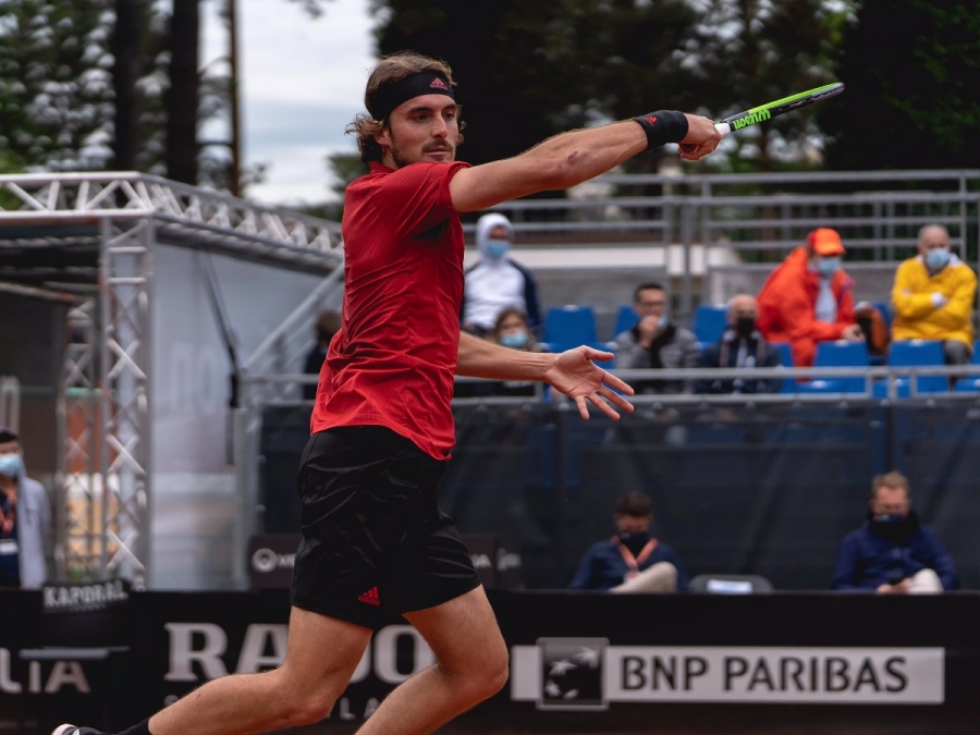 ATP Λυών: Ζορίστηκε αλλά προκρίθηκε στον τελικό με ανατροπή ο Τσιτσιπάς (video)