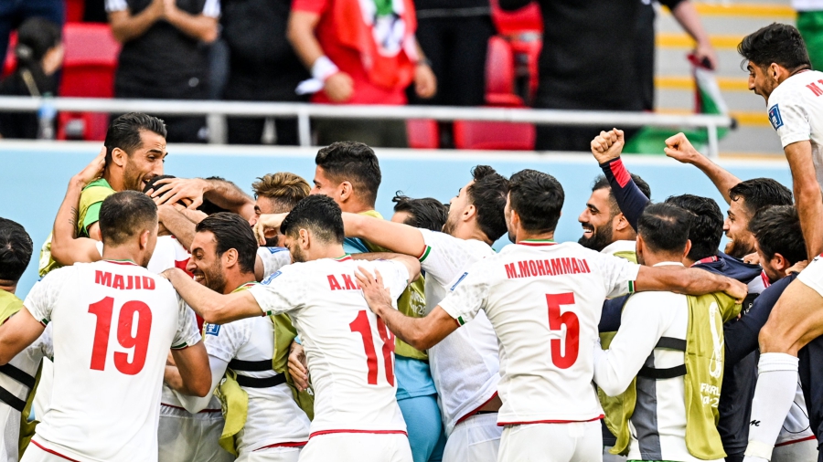 Ιράν: «Φυλάκιση και βασανιστήρια στις οικογένειες των παικτών που δεν θα τραγουδήσουν τον εθνικό ύμνο κόντρα στις ΗΠΑ!»